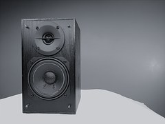 speaker-1283611__180